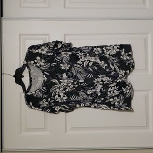 Dress Barn Westport olive flowered blouse 1X